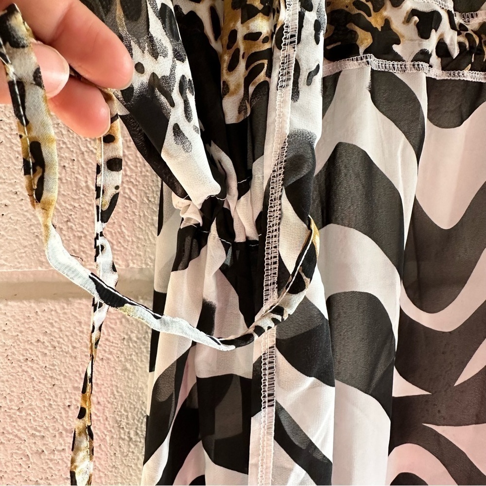 NIB NEW Women’s Maxi CoverUp Tiger Zebra Print Black White Gold TieFront - Picture 13 of 15